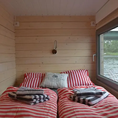 Hausboot Nautikhus Auf Der Havel Kolonie Zern