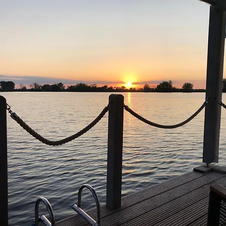 Hausboot Nautikhus Auf Der Havel * Kolonie Zern