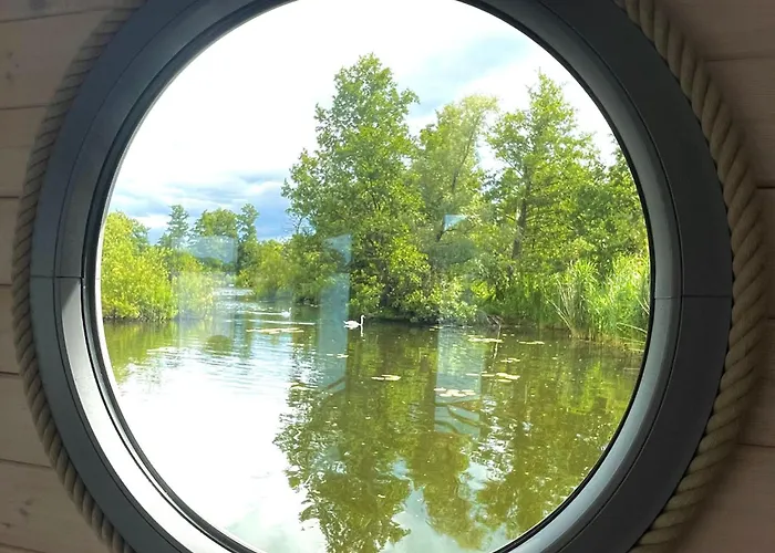 Hausboot Nautikhus Auf Der Havel 보트호텔 Kolonie Zern