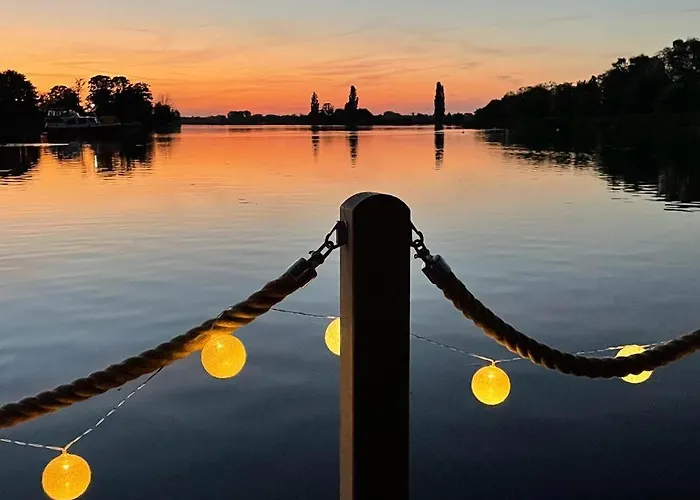 Hausboot Nautikhus Auf Der Havel